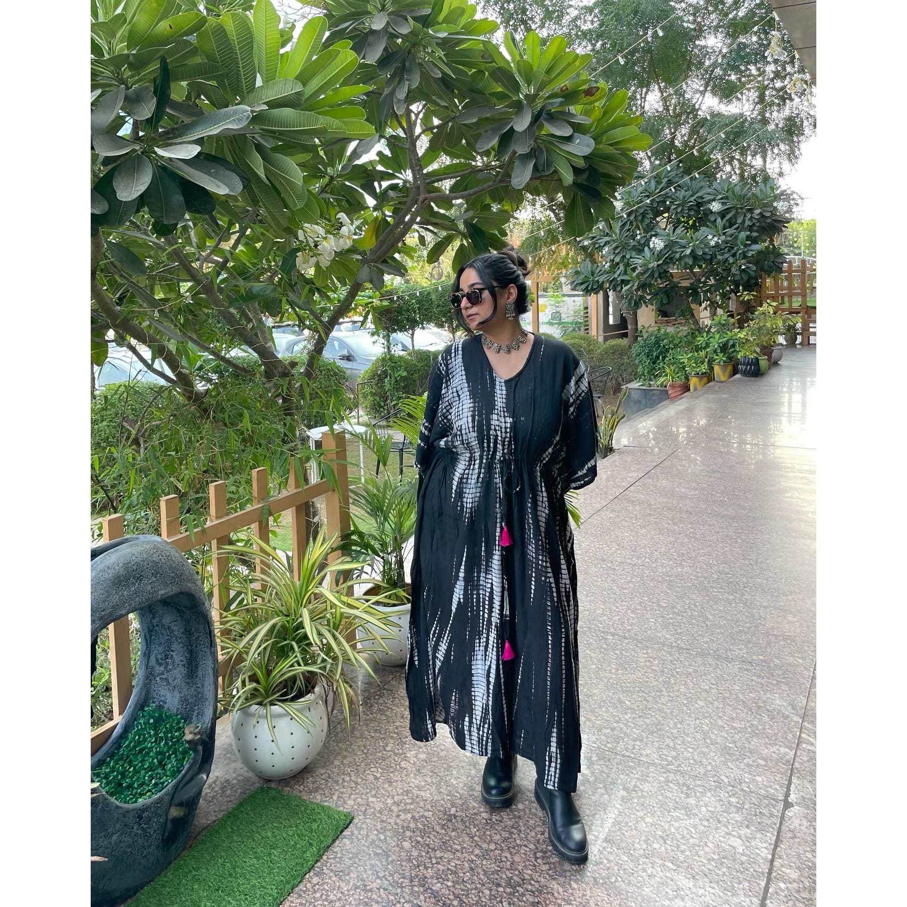 Black-shibori-Kaftan-with-tassel-1.jpg