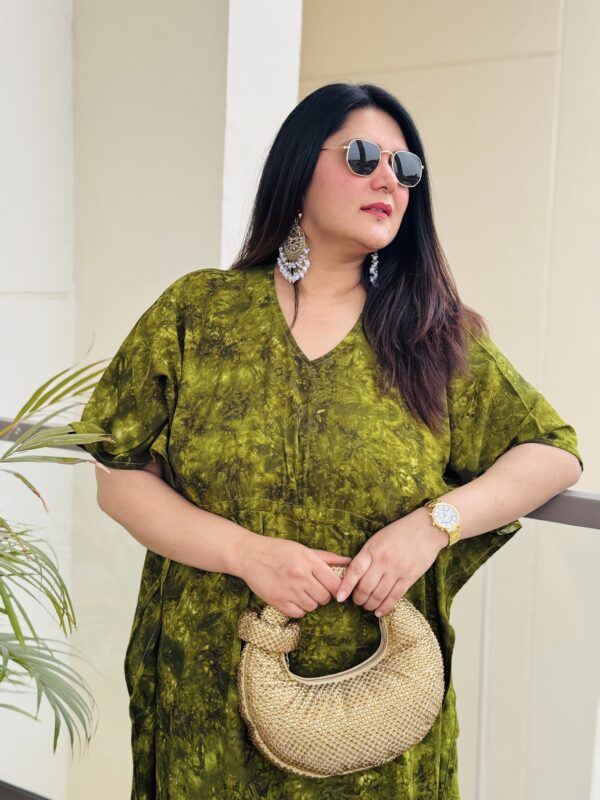 Discover our new collection of Beachy Kaftans – the perfect blend of comfort and style. Featuring a flattering round neckline and a chic back button detail, these kaftans are designed to elevate your beachwear fashion effortlessly. Ideal for vacations, resort wear, and casual summer outings